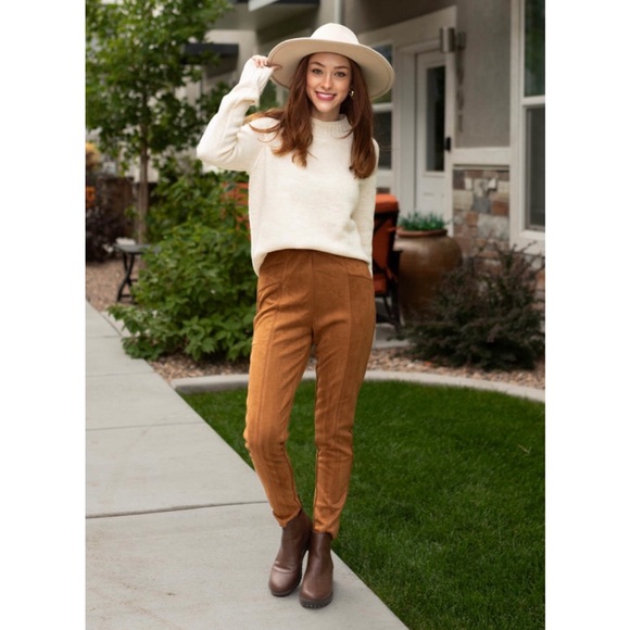 Gilli Faux Suede Leather Leggings Pants - Picture 5 of 10